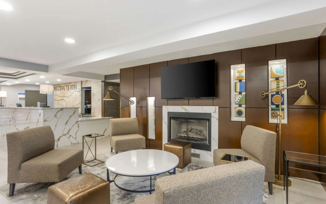 Best Western Plus Heritage Rail Inn & Suites