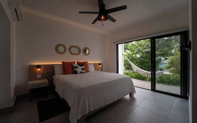 Bayshore 76 Beachfront Villa Palmar de Ocoa