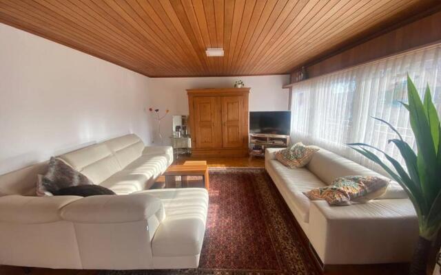 Familien-Haus,Garten,Grill,20m zum Rhein