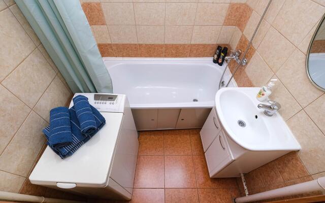 В гости на улице Челюскинцев 14/1