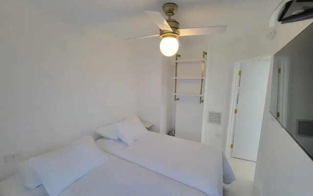 Alexander 1102 2 Bedroom Apts