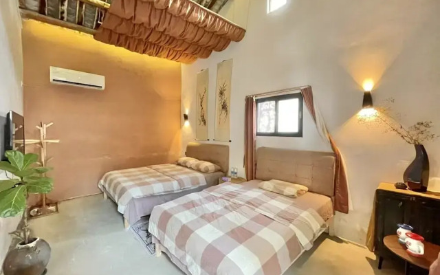 Serenity Courtyard Hotel