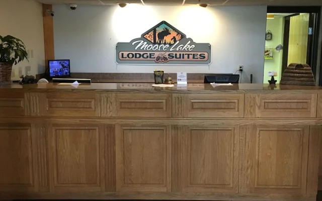 Moose Lake Lodge & Suites