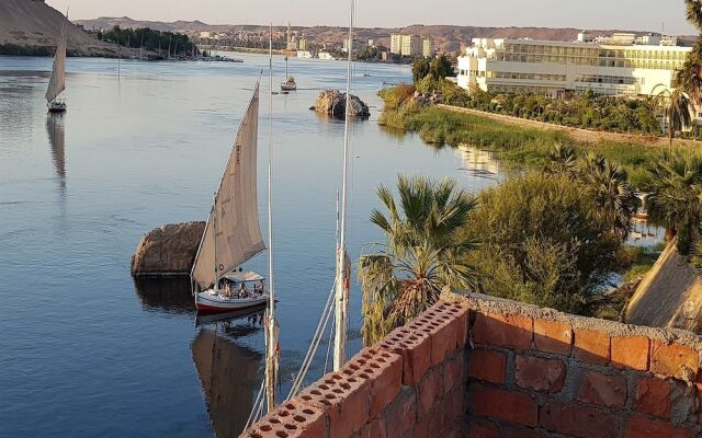 Taharka Nubian House