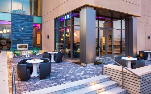 Aloft by Marriott, Boston Seaport District