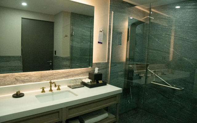 Quartz Hotel & SPA