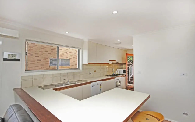 10 Barra Crescent, Coolum Beach