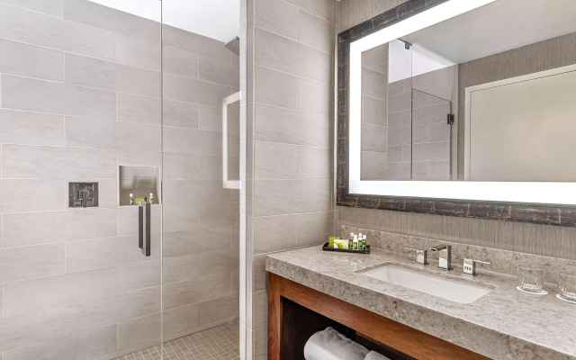 The Woodlands Resort, Curio Collection by Hilton