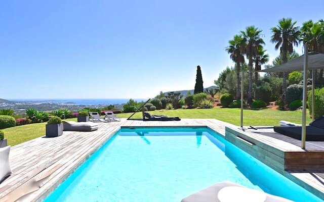 Villa Emeria by The Pearls Collection