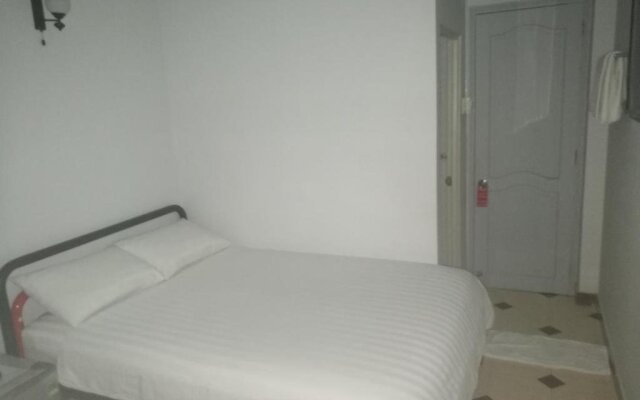 Pioneer Hotel