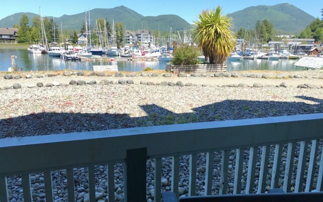 Canadian Princess Lodge & Marina