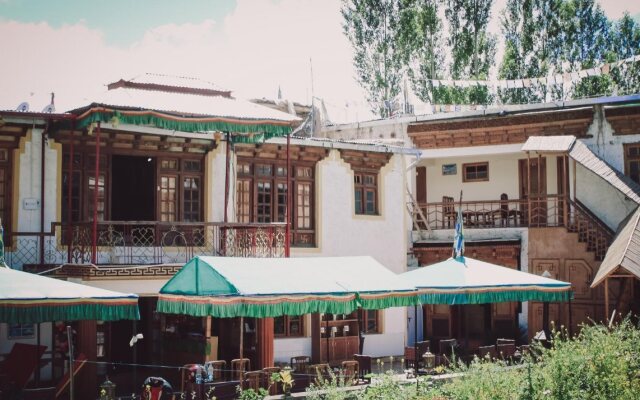 Hotel Chube