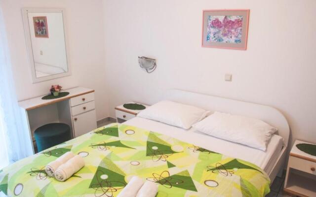 Apartments ErikaS - 100m from sea