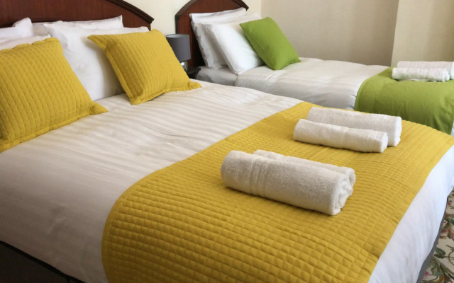 Pearl and Pebbles Hotel