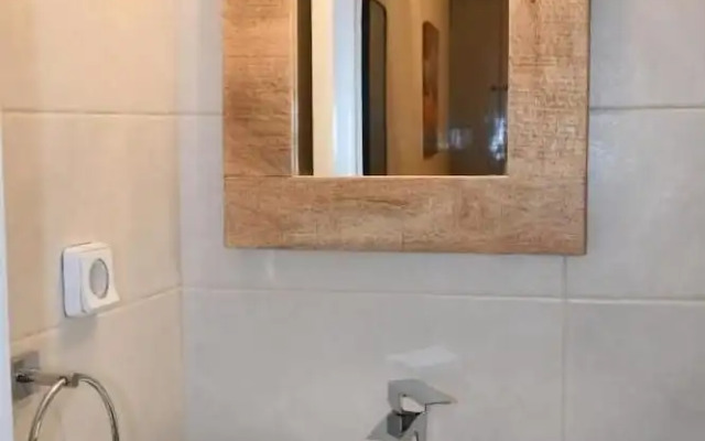 Elida Inn