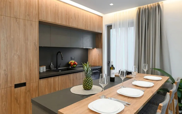 MGK Complex Suite With Private Pool Ligaria Made
