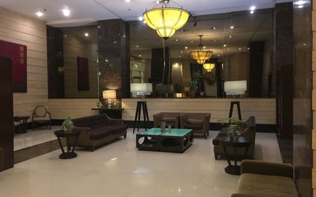 Stunning Eastwood Condo Suite