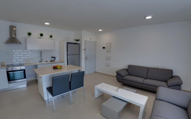 Royal Park Apt Resort by Sea N Rent