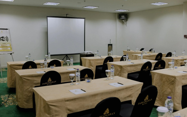 Padjadjaran Suites Hotel & Conference