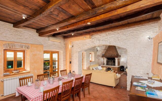 Villa Damiana in Domijani i