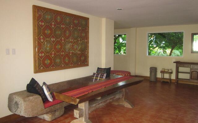 Coco Grove Beach Resort
