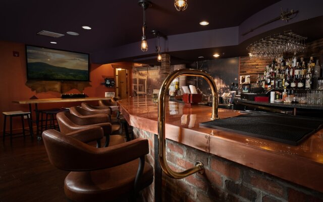 The Horton Hotel and Rooftop Lounge