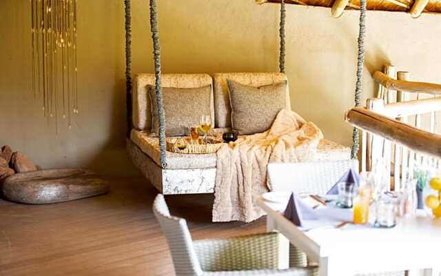 Clifftop Exclusive Safari Hideaway Lodge - All Inclusive