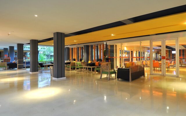 HARRIS Resort Kuta Beach - Bali
