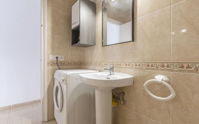 Urban Apartment in Salou near Playa Levant Sea Beach