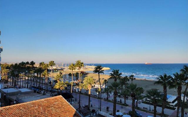 Merab Holidays Apartment Sunorama Beach Gardens 402