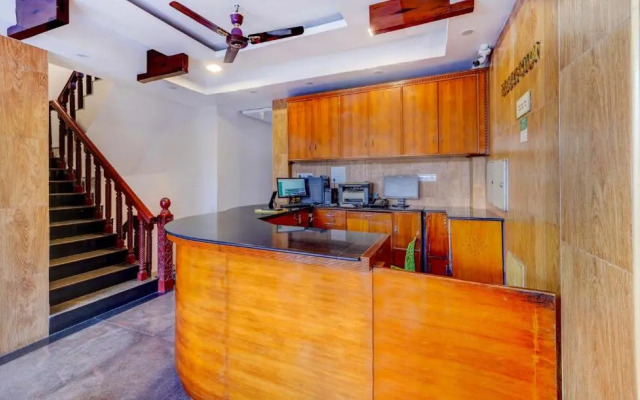 OYO 094 Bussy St Prakasam Residency