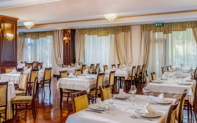 Hotel President Solin