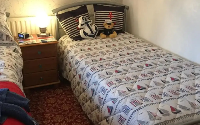 Lyndsay Guest House