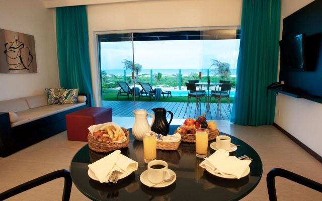 Dom Pedro Laguna Beach Resort & Golf by WAM Experience