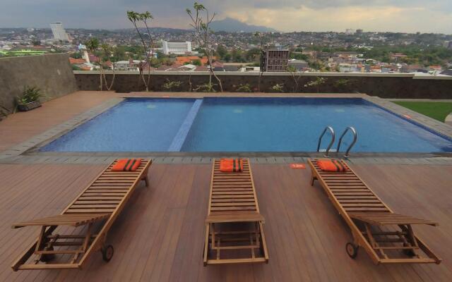 HARRIS Hotel Sentraland Semarang