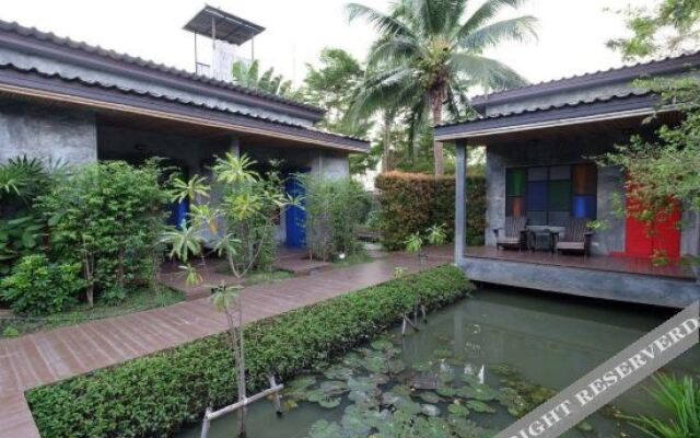 萨利塔度假酒店(Thareeta Resort)
