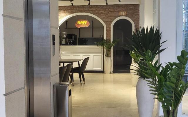 Amy Hotel And Apartment Hue