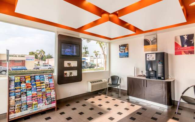 Motel 6 Los Angeles - Bell Gardens