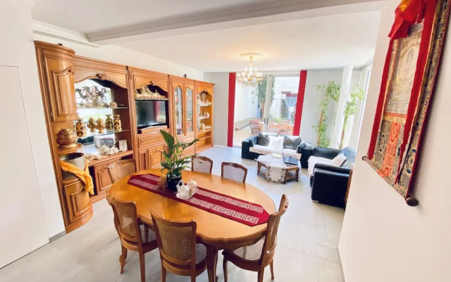 Reims Sherpa Guest House