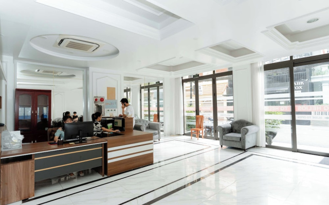 TQ Helios Hotel & Apartment