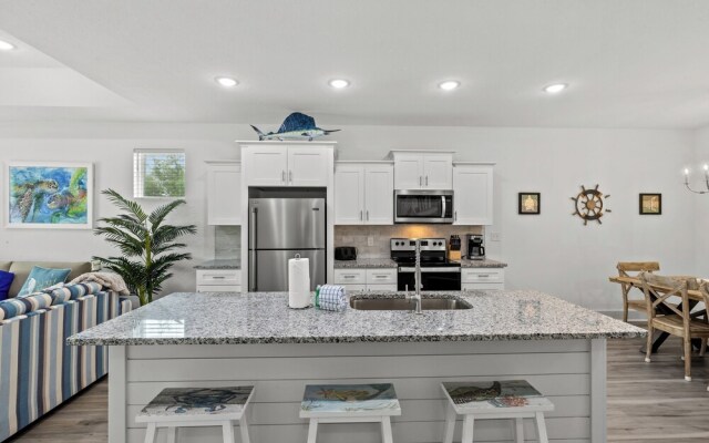 21400 Marlin Ave - Blue Marlin