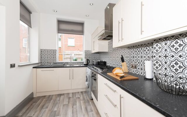Modern Refurbished Home In Exeter