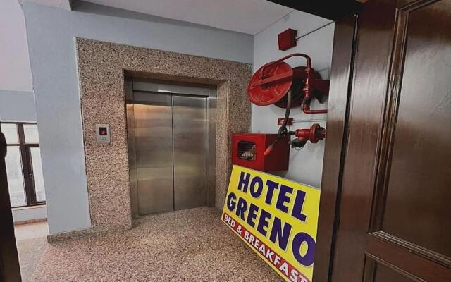 Oyo 703859 Hotel Greeno
