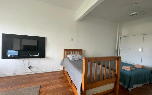Apartamento a 200m da praia de Copacabana