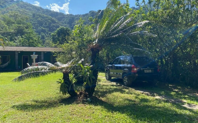Sítio Grande Mãe com cachoeira e piscina