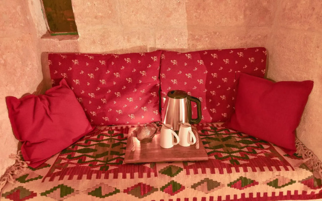 Mosaic Cave Hotel
