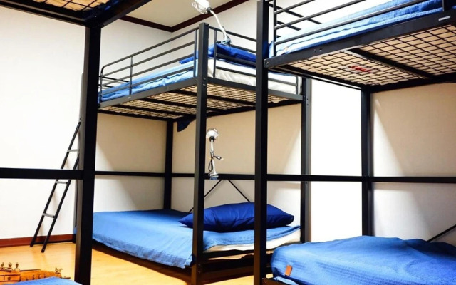 Modern Place Hostel