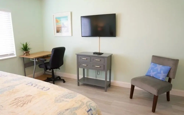 Four Winds F8 2 Bedroom Condo by Redawning, St. Augustine