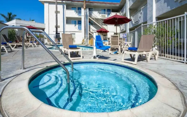 Motel 6 Ventura, CA - South