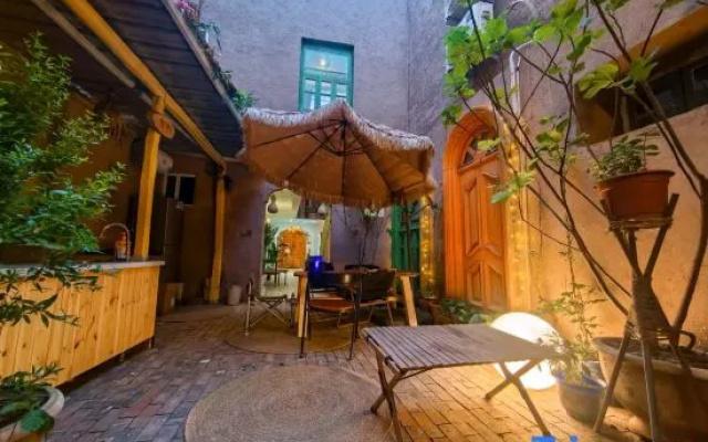 Zhiyou Homestay (Kashgar Ancient City Scenic Area)